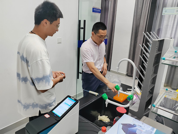 �z�y������Ӗ(x��n)����(b��o)�� (1)_����.jpg