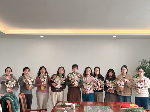 ��ʢ��˾�M��&ldquo;���h�^�M�����̣��펽�����r��&rdquo;���ˋDŮ��(ji��)���}��� (3)_����.jpg